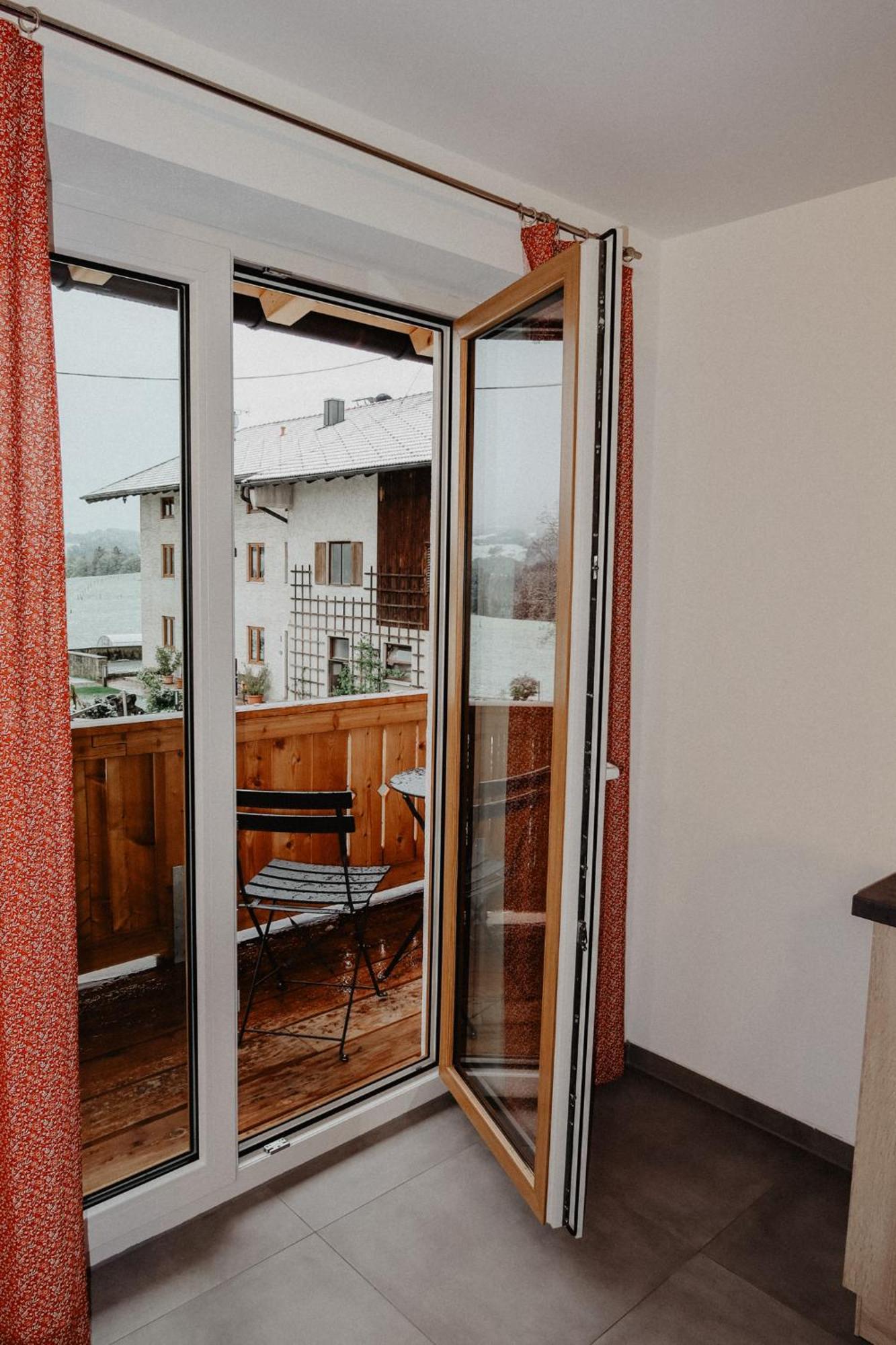 Ferienwohnung/Arbeiterwohnung Kampenwand Рордорф Екстер'єр фото